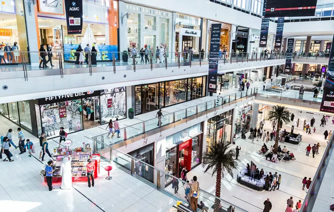 Shopping mall with 3 stories